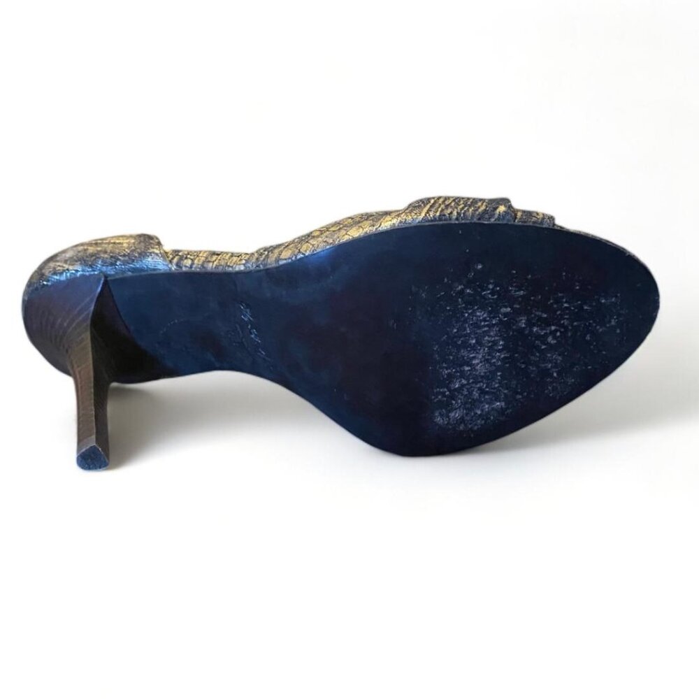 VINTAGE- ELIZABETH AND JAMES GOLD OCEAN HEELS SIZE - 10 -MSRP $295 - Picture 7 of 8